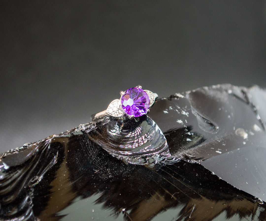 Natural amethyst ring, 925 silver, Unique Cut