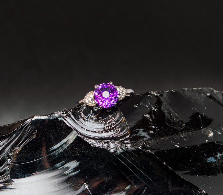 Natural amethyst ring, 925 silver, Unique Cut