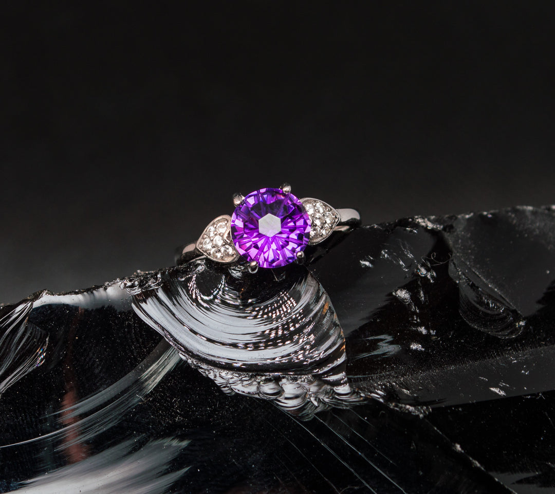Natural amethyst ring, 925 silver, Unique Cut