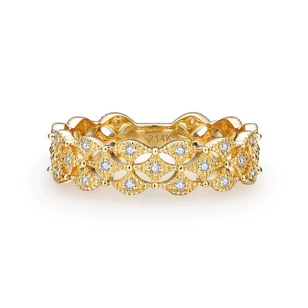 Luxury Moissanite Wedding Band - 18K AU