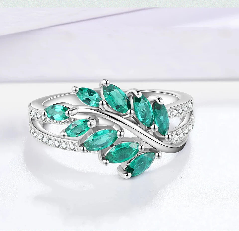 S925 Sterling Silver Ring with Lab-Grown Emeralds