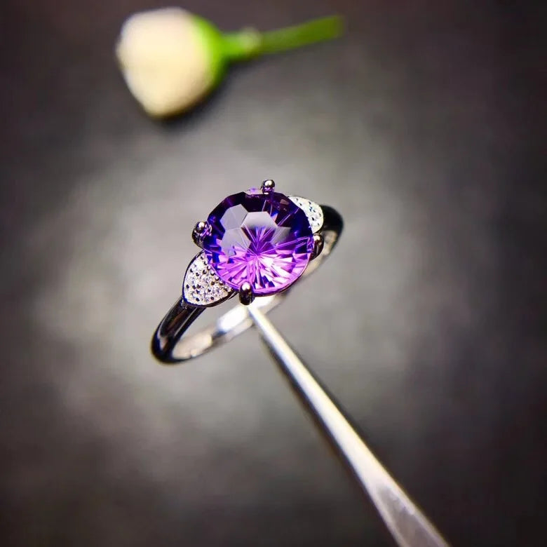 Natural amethyst ring, 925 silver, Unique Cut