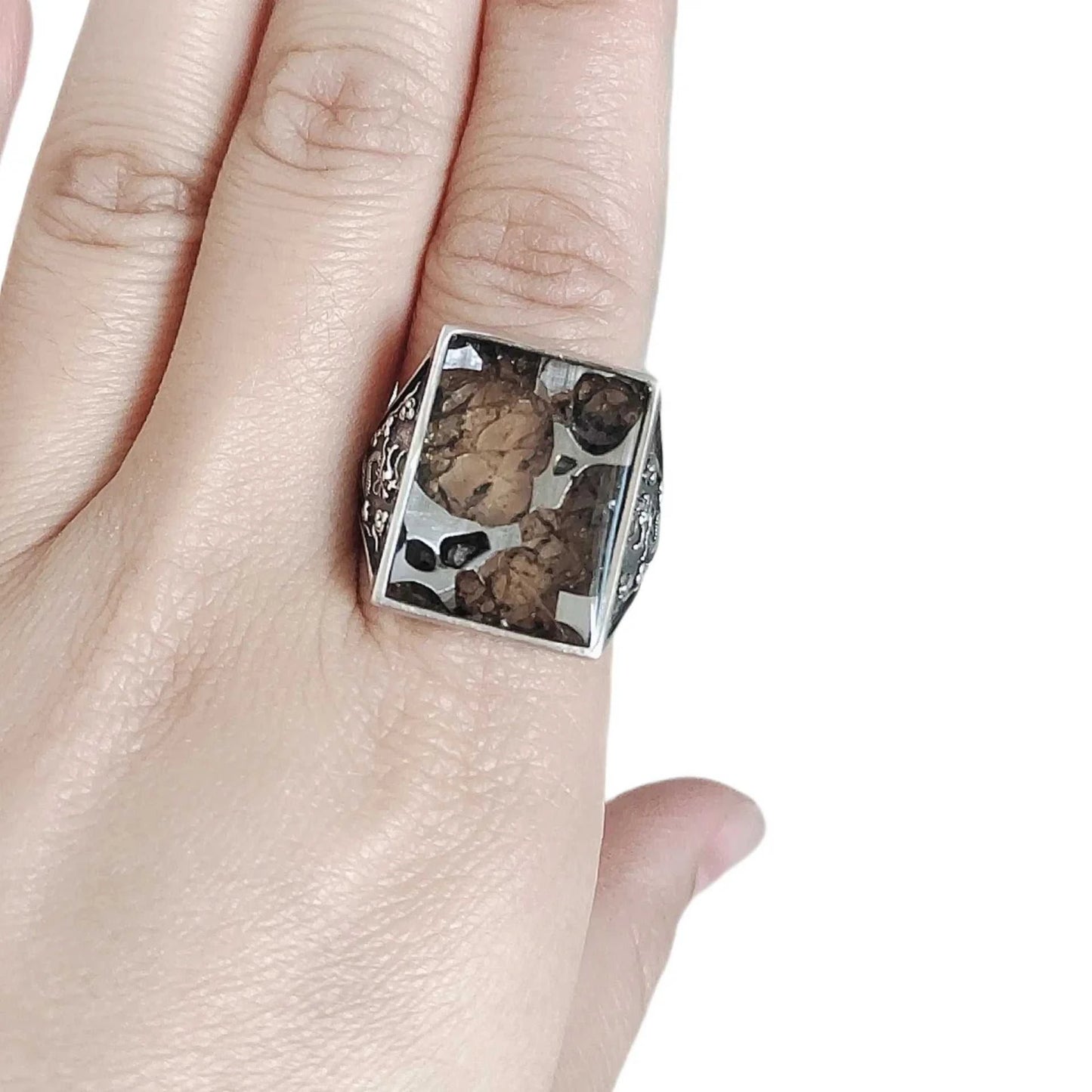 6.9g Seymchan Pallasite Meteorite ring for Men