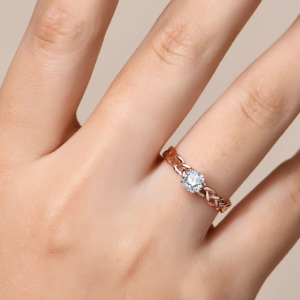 Timeless Moissanite Engagement Ring 18K Gold